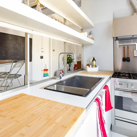 Charm And Style In Centre Daire Katanya