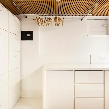 Charm And Style In Centre * Katanya