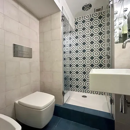 Charm And Style In Centre * Katanya