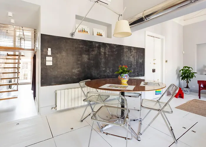 Apartment Charm And Style In Centre